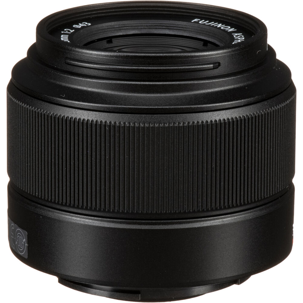 FUJIFILM XC 35mm f/2 Lens 16647434 - 7PC Accessory Bundle