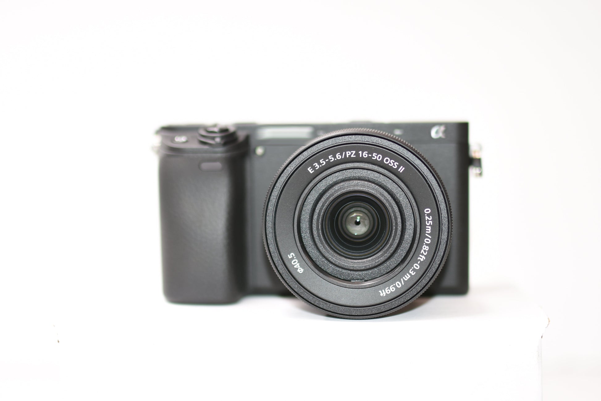 Sony a6400 Mirrorless Camera with 16-50mm f/3.5-5.6 OSS II Lens - ILCE-6400AK Sony