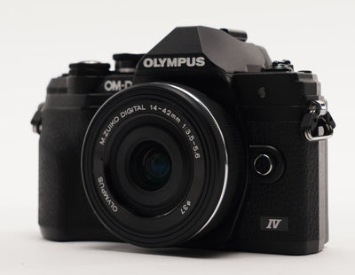 Olympus OM-D E-M10 Mark IV Mirrorless Camera with 14-42mm EZ Lens (Black)